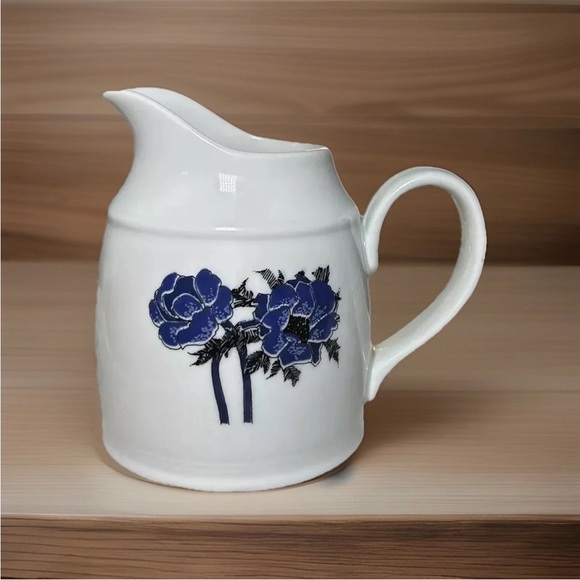 3 FOR $21 SALE! VTG Royal Doulton Indigo Creamer/Small Pitcher Blue Floral - Picture 2 of 6